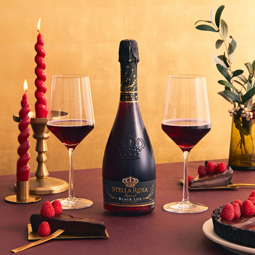 Stella Rosa Imperial Black Lux 750 ml product image 2