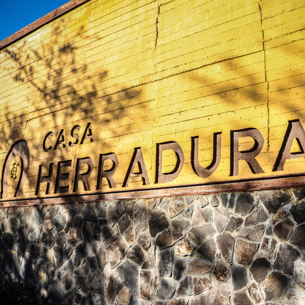 Herradura Aniversario 150 Madueado Cien Meses 750 ml product image 2