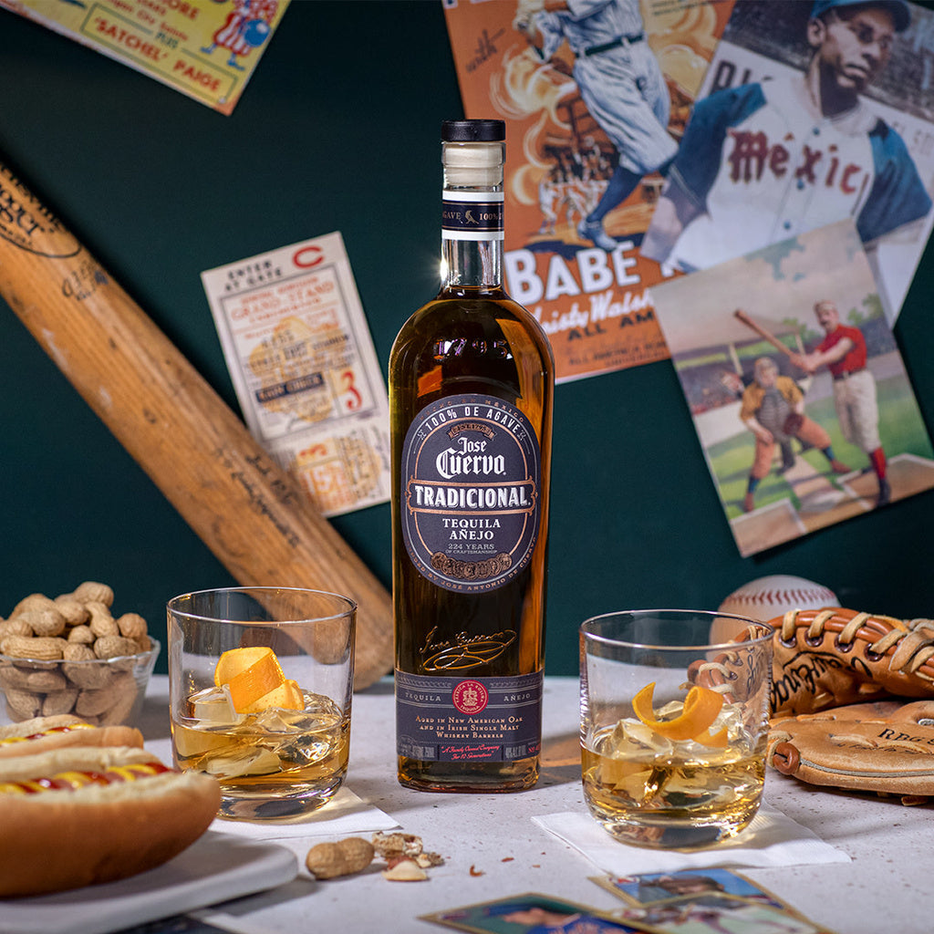 Jose Cuervo Traditional Añejo Glencairn Two Glasses 750 ml product image 6