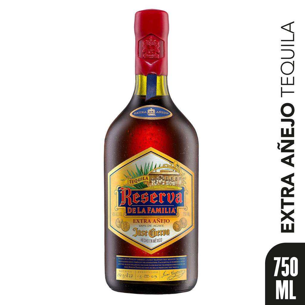 Extra Añejo Icons Bundle - Don Julio 1942 & Cuervo Reserva de la Familia 2 x 750 ml product image 3