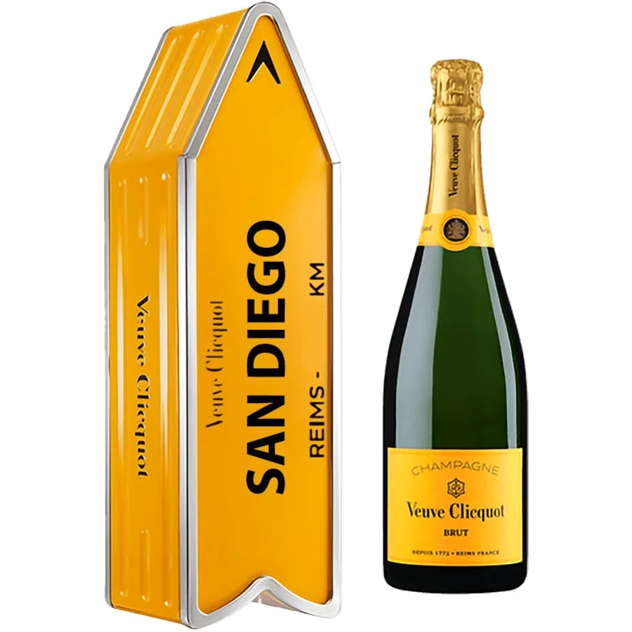 Veuve Clicquot Arrowhead Case San Diego 750 ml