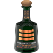Tres Generaciones Añejo